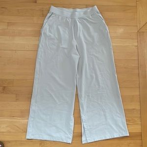 Lululemon wide legs pants